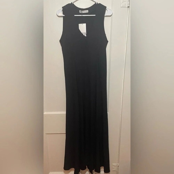 Zara Limited Edition Front Zip V-Neck Midi Dress- Size S Black NWT - Picture 2 of 11